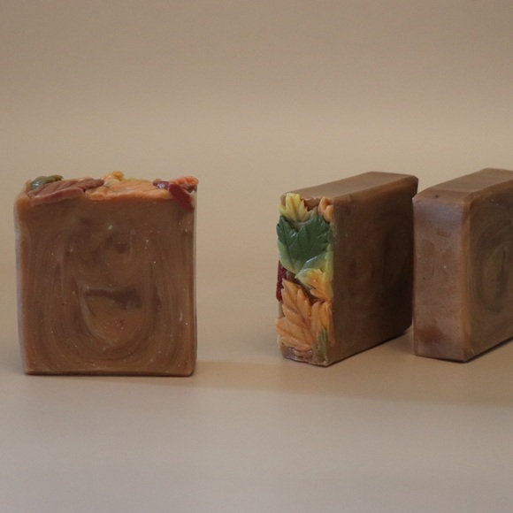 “Diana”Handcrafted Autumn Falling Leaves Artisan Soap - Picture 3 of 7